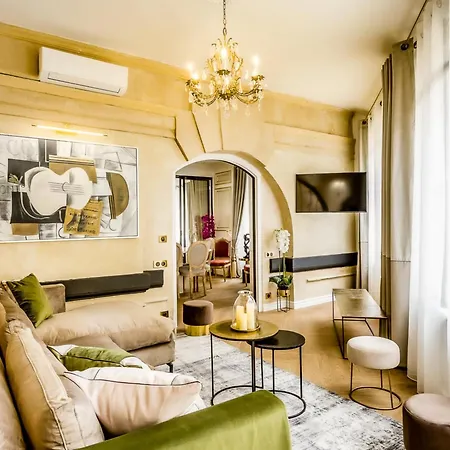 Apartment Merveil Signature - Valois - Louvre View